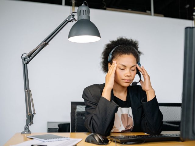 Échauffement court pour réduire fatigue oculaire et tensions